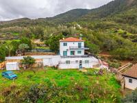 Seaview Paradise Villa with private pool & jacuzzi in Pomos Paphos - B&B Pomos