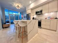 Elevate Your Escape All season Resort - Bed and Breakfast Innisfil