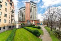 Cozy Leeds City Centre Apartment - Ideal for Long Stays & Contractors - Balcony - Sleeps 4 - FREE WiFi - Chambres d'hôtes Leeds