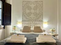 GATU a los pies de la Alhambra 1A - B&B Granada