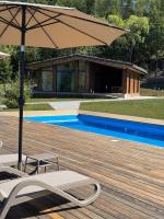 Yalyna Resort - котеджі в Карпатах із чаном-джакузі - B&B Slavske