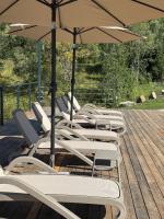 Yalyna Resort - котеджі в Карпатах із чаном-джакузі - B&B Slavske