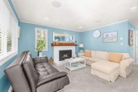 Bright Beach Town Bungalow - B&B Gleneden Beach