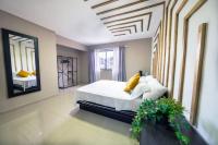 5 bedroom, with Arcade machine and foosball, 1 block from Lleras park P3 - B&B Medellín