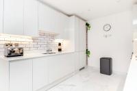 Beautiful 3-Bedroom House on the Edge of Hyde Park - Chambres d'hôtes Londres