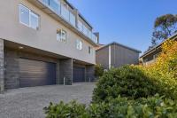 Eric's Lake View Retreat - B&B Jindabyne
