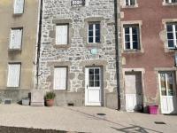 Maison en pierres rénovée avec patio à Ferrières-sur-Sichon - FR-1-489-191 - Ferienwohnung Ferrières-sur-Sichon