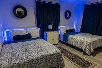 3BR Home with Patio and Grill Sleeps 6 Comfortably - B&B San Antonio