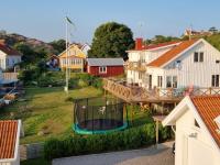 House by the sea, Hamburgsund, Bohuslän - B&B Slottet