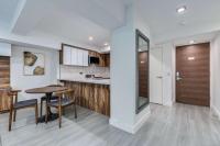 Modern West End 2BR in the Heart of Vancouver - Chambres d’hôtes Vancouver