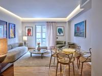 One Kolonaki , an elegant 2-bedroom apartment on Valaoritou pedestrian street - Chambres d'hôtes Athènes