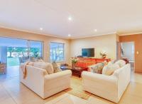 Riverside Rhapsody, Vaal River, Vanderbijlpark, 6 Adults and 4 Children - B&B Vanderbijlpark