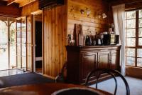 Cottage Grove - close to town & cute as a button - B&B St Helens