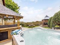 4 Bed in Holywell oc-82276 - Bed and Breakfast Whitford