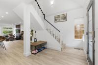 Entire home near water, shops, ferry and park in West Van - Chambres d'hôtes West Vancouver