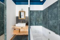 Suite avec 2 chambres balnéo duo & cœur de ville - Chambres d'hôtes Charlieu
