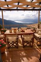 Casa Eleftheria Delphi 3 Bedroom Apartment with Large Balcony View - Chambres d'hôtes Delphes
