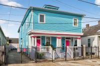 Urban 3 bedroom Local Art Filled Frenchman Oasis - Ferienwohnung New Orleans