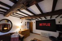 Rural cottage! Wood-fired hot tub Bliss awaits - Chambres d'hôtes Letwell