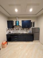 Luxury Couple Friendly Self Check-In Apartment Managed by Airmakaan - B&B Lahore