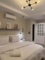 The White Suite - Stylish 2BR Stay in Madianty - Ferienwohnung Madinaty