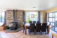 Mt Iron Century Cottage - Bed and Breakfast Wanaka