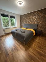 Home4You Hamburg-Neugraben EG - Bed and Breakfast Hamburg