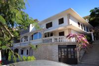 Apartments by the sea Zavalatica, Korcula - 184 - Bed and Breakfast Čara