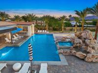 Chateau Giraffe, a Unique Luxurious Estate - B&B Bermuda Dunes