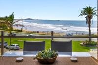 2 bedrooms 2 baths with balcony and ocean views, across from ocean - Bed and Breakfast Alexandra Headland