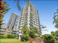 12th-Floor Riverfront Retreat Views Walk to Beach - B&B Gold Coast
