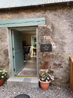 Secluded Stylish Coastal Hideaway, Skye View NC500 - B&B Kishorn