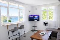 Sydney Harbour Side Water View Apartment - B&B Sydney