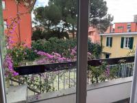 Mae Cosy Apartment - With AC and Near best beaches - Chambres d’hôtes Monterosso al Mare