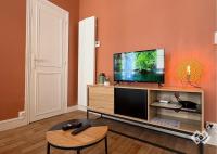 Le Bailly charmant T2 Confort calme hyper centre - Bed and Breakfast Orléans