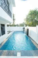 Luxury Private Villa Butler, Gazebo & Premium Stay - Chambres d'hôtes Lonavla