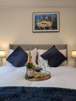 Cardiff City Centre Brand New 4 Bedroom House for Contractors and Family - Chambres d'hôtes Cardiff