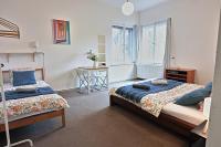 Prague Family Guest House - Rooms with shared bathroom - B&B Praga