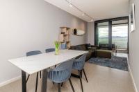 Oceanview Apartment at Wavescapes Muizenberg - B&B Ciudad del Cabo