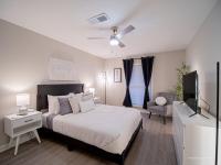The Battery Hideaway - B&B Marietta