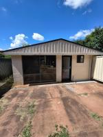 Modern Detached Studio - close to St Vincent Hospital & city & Gabbinbar - B&B Toowoomba