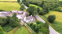 Y Bwthyn at The Old Water Mill on the very edge of Snowdonia - Chambres d'hôtes Llanddeiniolen