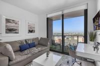 Bayview 2BR Retreat Stunning Views and Pool - Ferienwohnung Miami