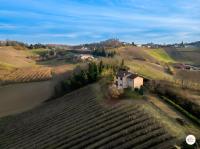 Casa Maria Rosa Charming Villa in the Heart of Monferrato - Chambres d'hôtes Mombercelli