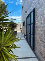 Tether and Tease, The Fortress - B&B Ciudad del Cabo