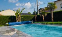 Havre de paix, bord de rivière, avec piscine - B&B Magné