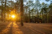Modern Cabin w Sauna, Hot Tub, Bocce & Arcade - B&B Broken Bow