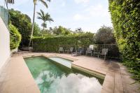 Picture perfect panoramic views stroll to beach - B&B Noosa Heads