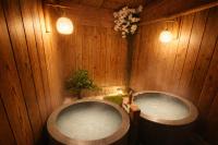 NEW OPEN 庭音日和 一棟貸し 八幡堀徒歩9分 壺湯2つ 近江牛名店至近 子連れ歓迎 水回り2箇所 p2台 - B&B Ōmihachiman