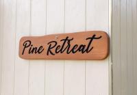 Pine Retreat -Cabin With Mountain Views - Bed and Breakfast Burkes Pass